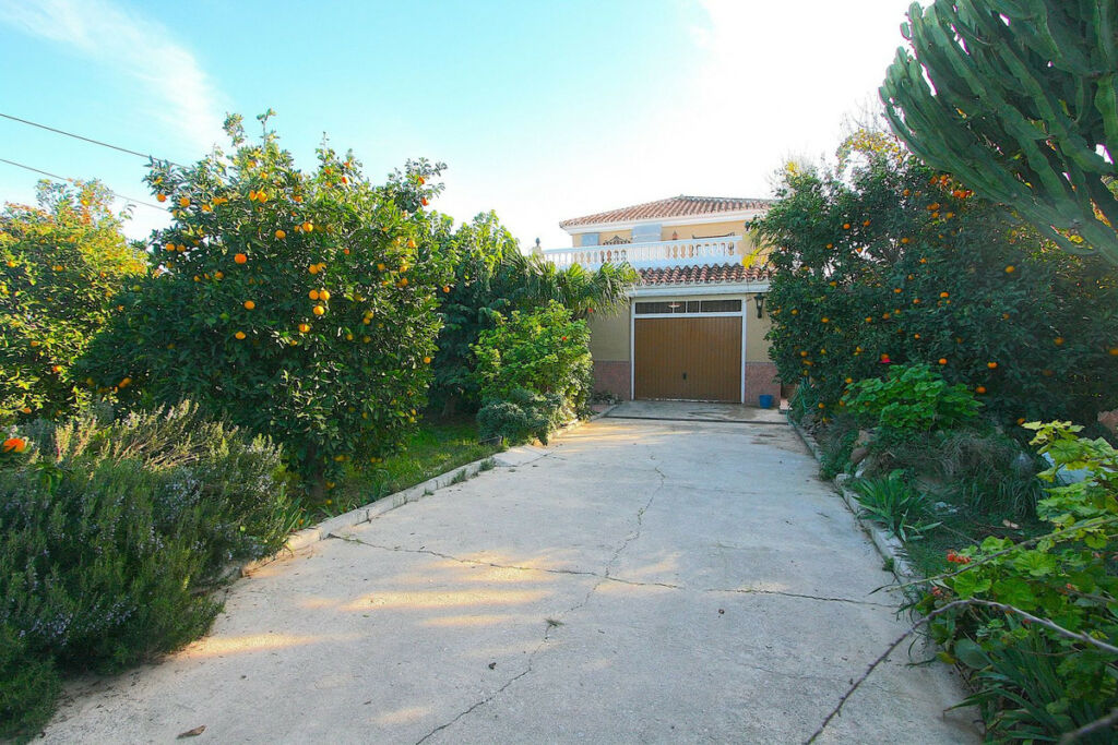 Detached Villa Alhaurín el Grande Málaga - image 26