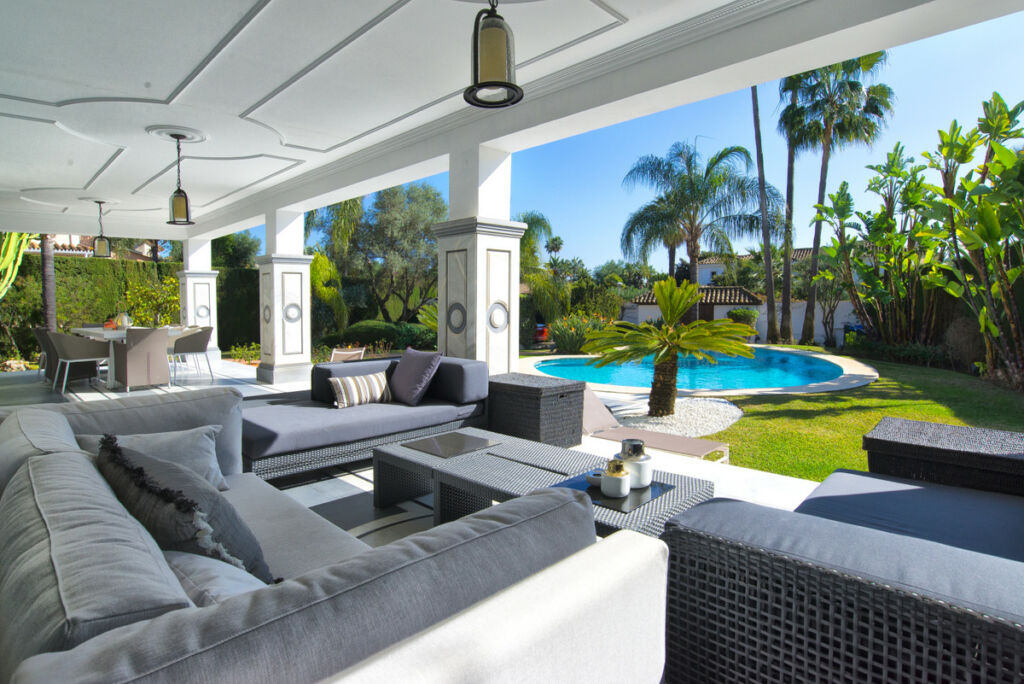 Detached Villa Nueva Andalucía Málaga - image 27
