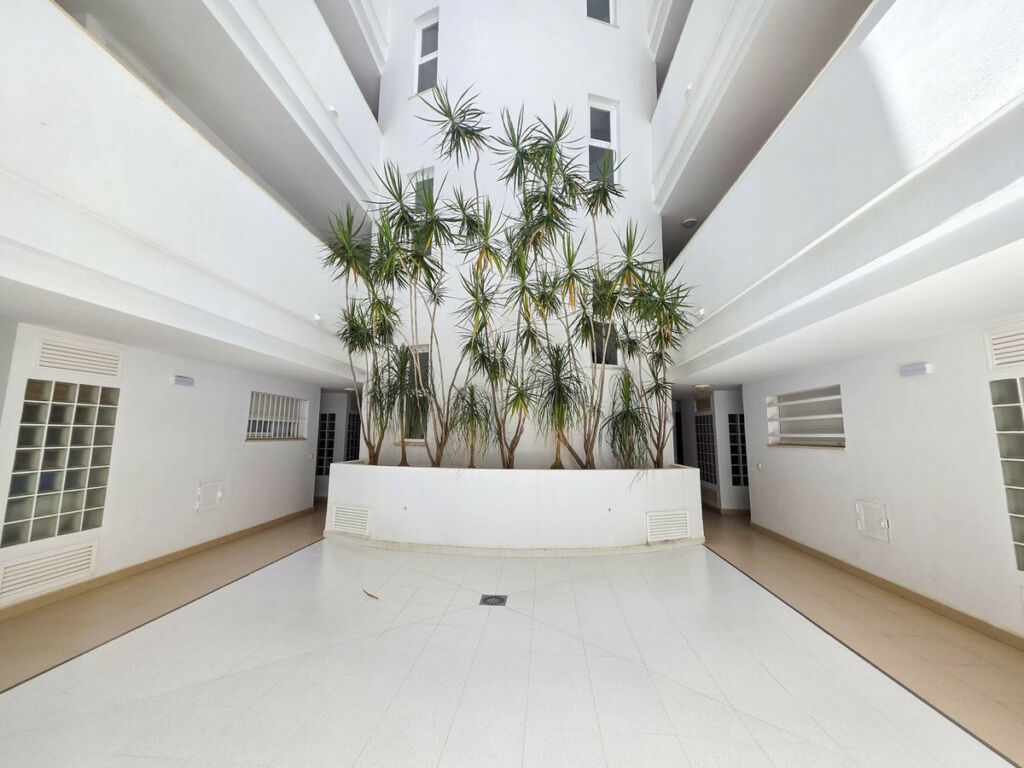 Middle Floor Apartment San Luis de Sabinillas Málaga - image 27