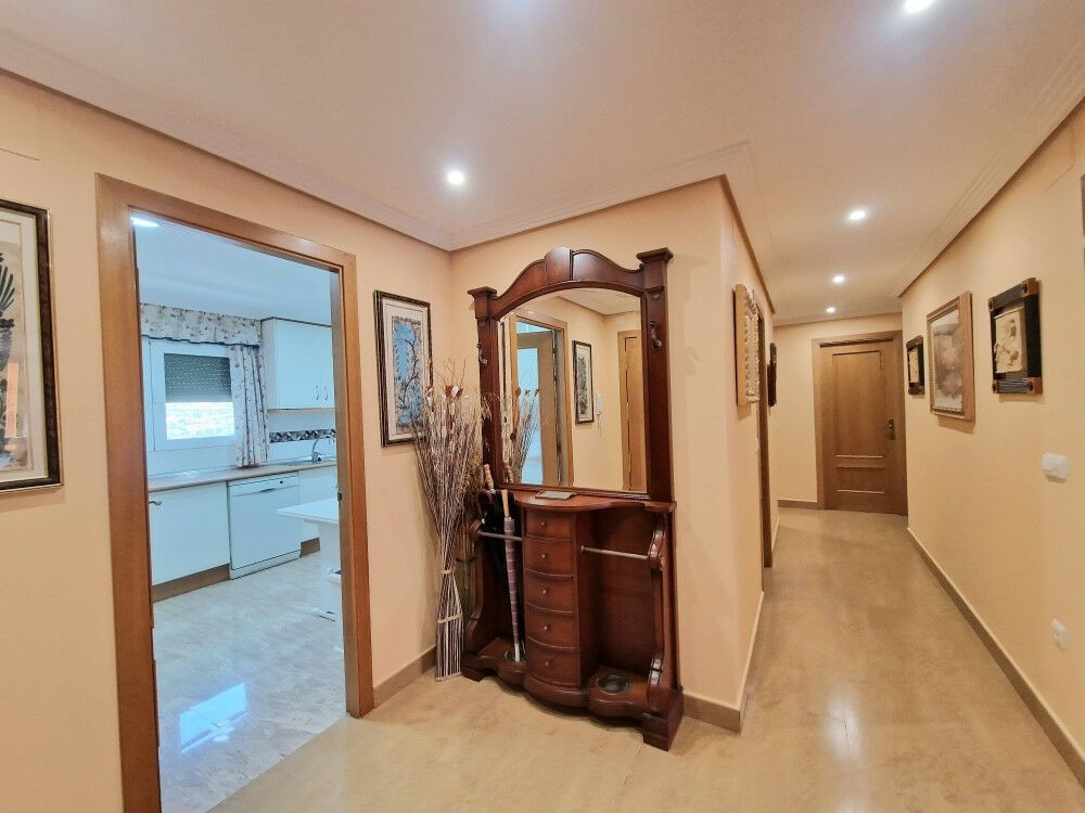 Middle Floor Apartment Benidorm Alicante - image 27