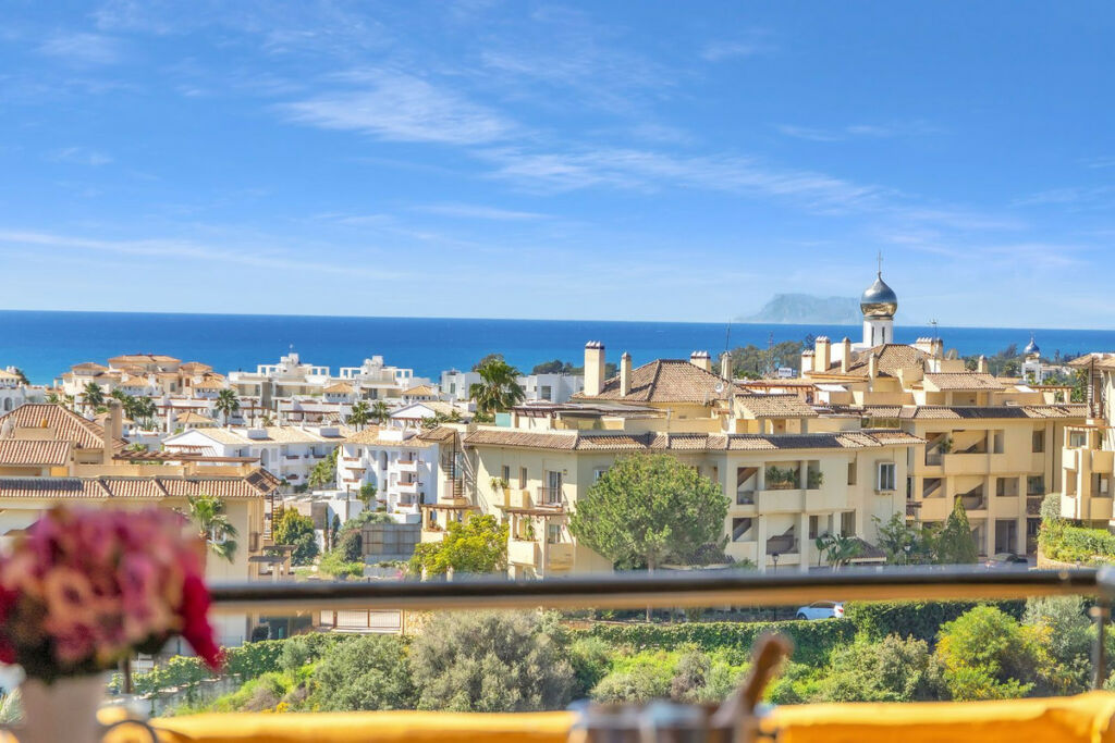 Middle Floor Apartment Estepona Málaga - image 27