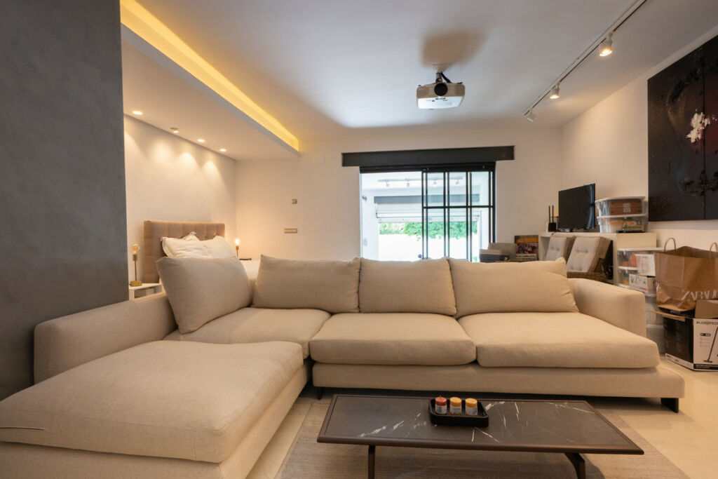 Townhouse The Golden Mile Málaga - image 25