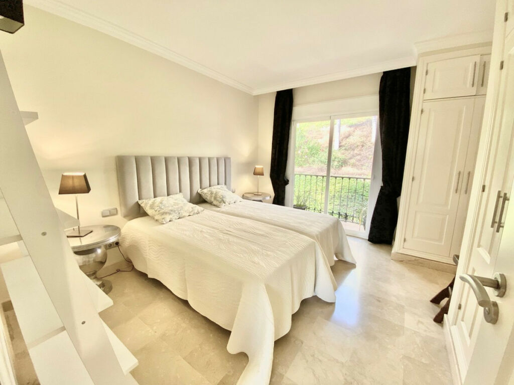 Middle Floor Apartment Atalaya Málaga - image 28