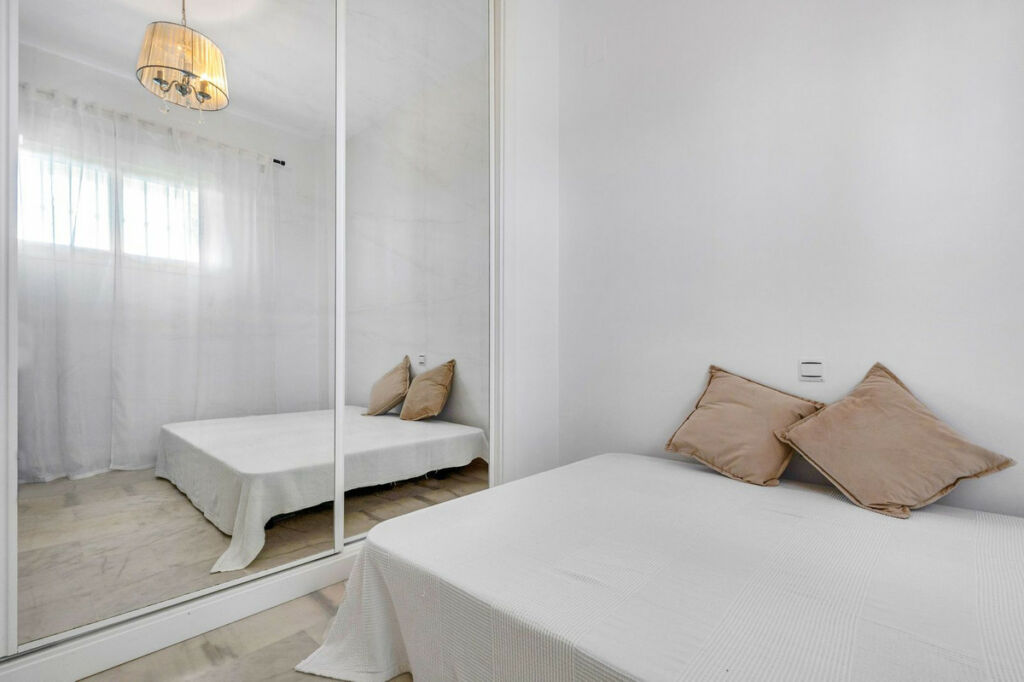 Middle Floor Apartment Riviera del Sol Málaga - image 28