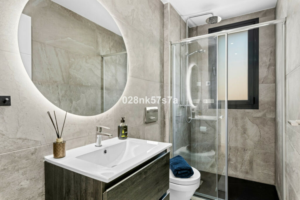Detached Villa Lomas de Cabo Roig Alicante - image 28
