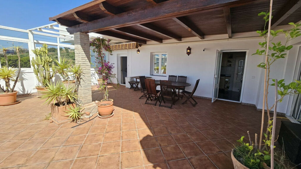 Top Floor Apartment Estepona Málaga - image 28