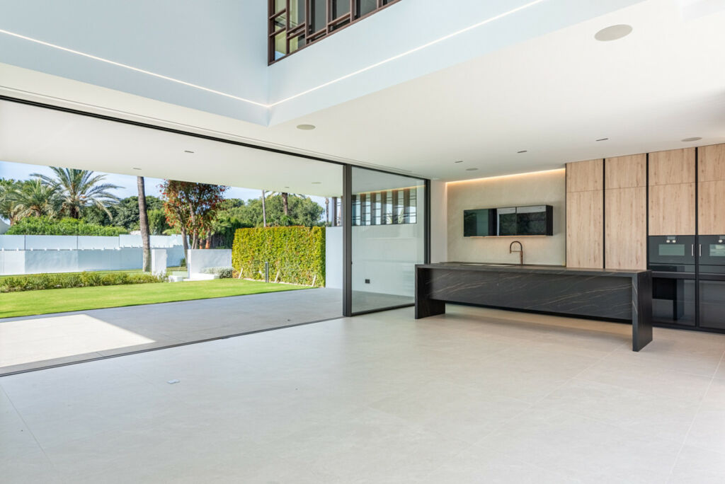 Semi-Detached House Nueva Andalucía Málaga - image 31