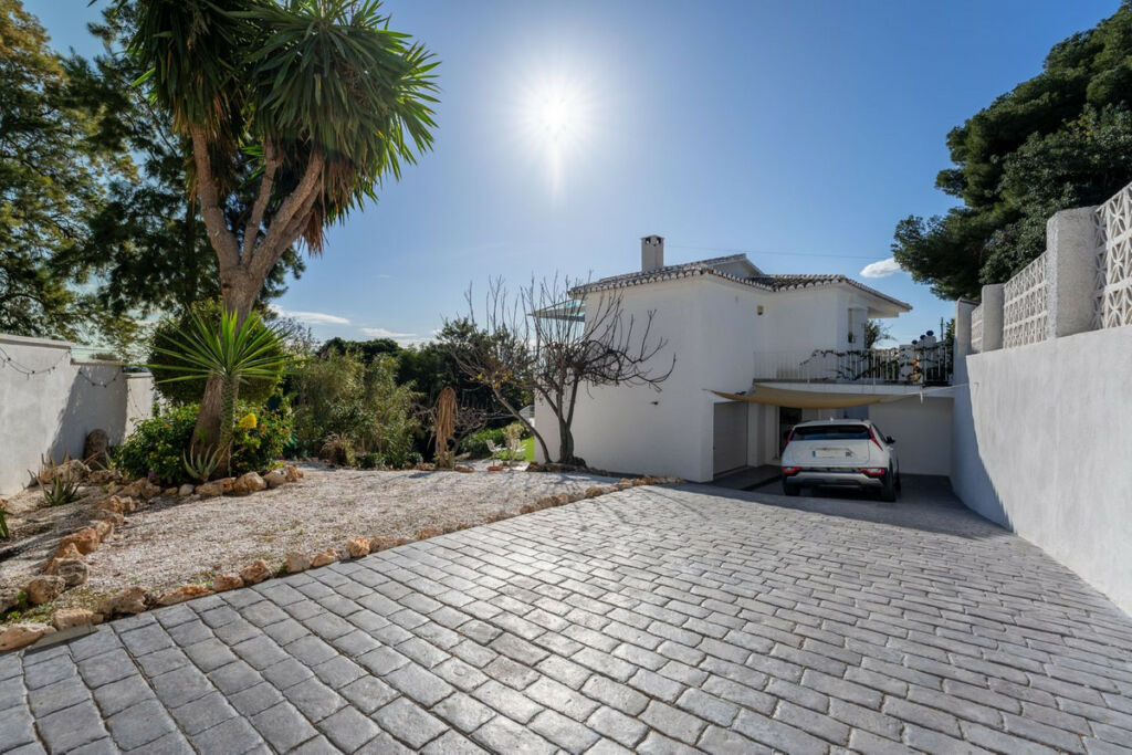 Detached Villa Mijas Málaga - image 28