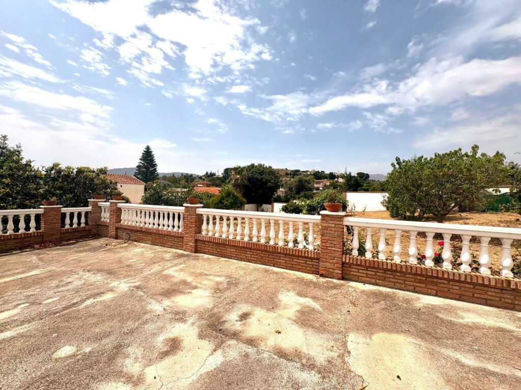 Detached Villa Alhaurín de la Torre Málaga - image 28