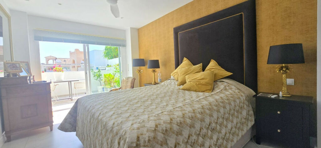 Detached Villa Benalmadena Pueblo Málaga - image 28