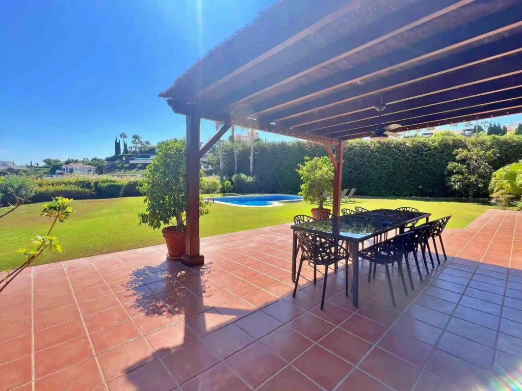 Detached Villa Los Flamingos Málaga - image 28