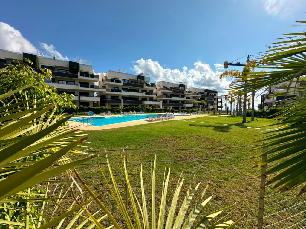 Penthouse Playa Flamenca Alicante - image 28