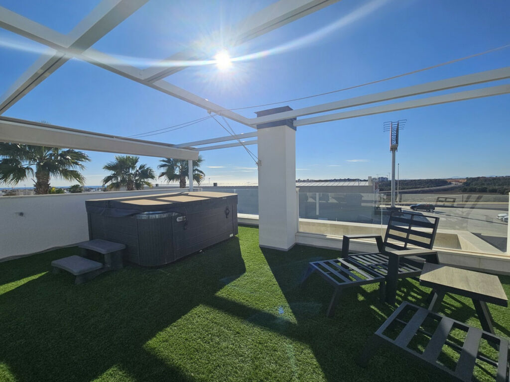 Detached Villa Cabo Roig Alicante - image 28