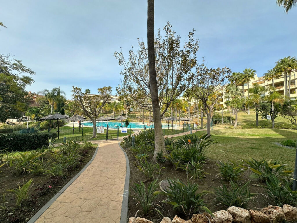 Penthouse Duplex Bahía de Marbella Málaga - image 28