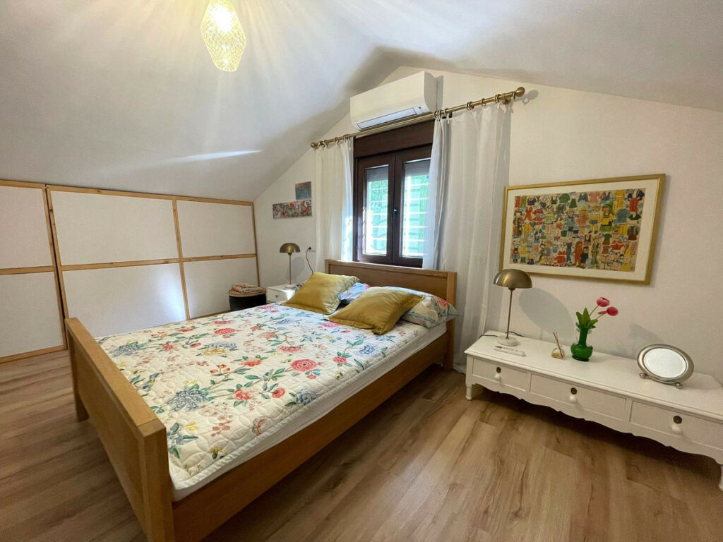 Detached Villa Estepona Málaga - image 28