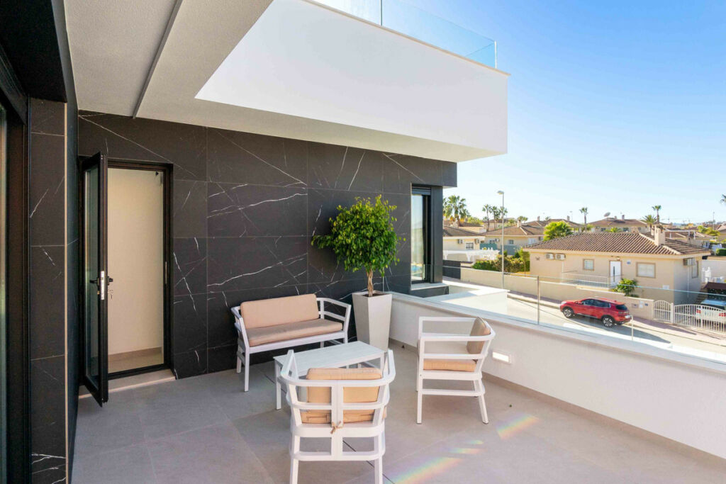 Detached Villa Rojales Alicante - image 28