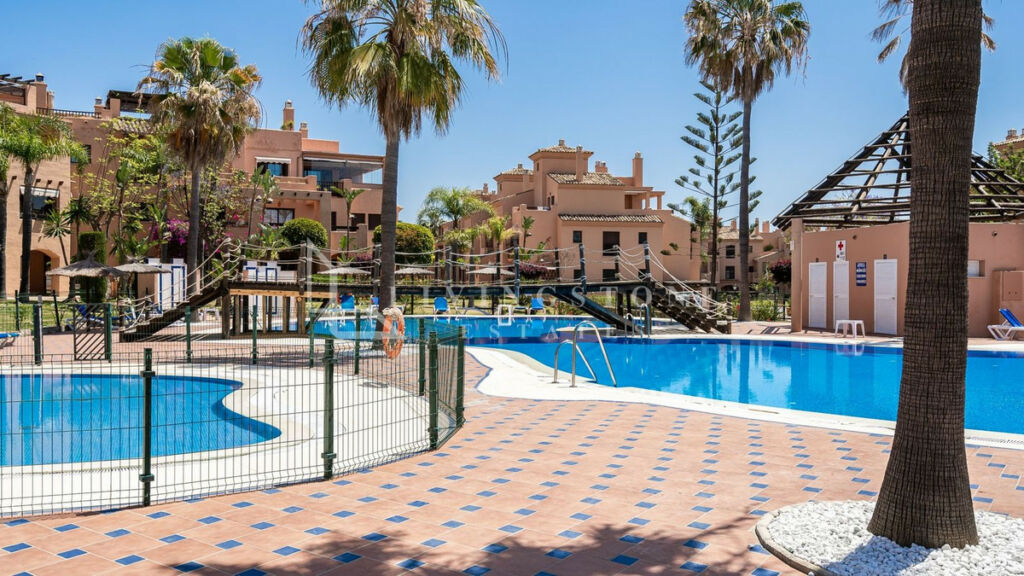 Middle Floor Apartment Hacienda del Sol Málaga - image 28