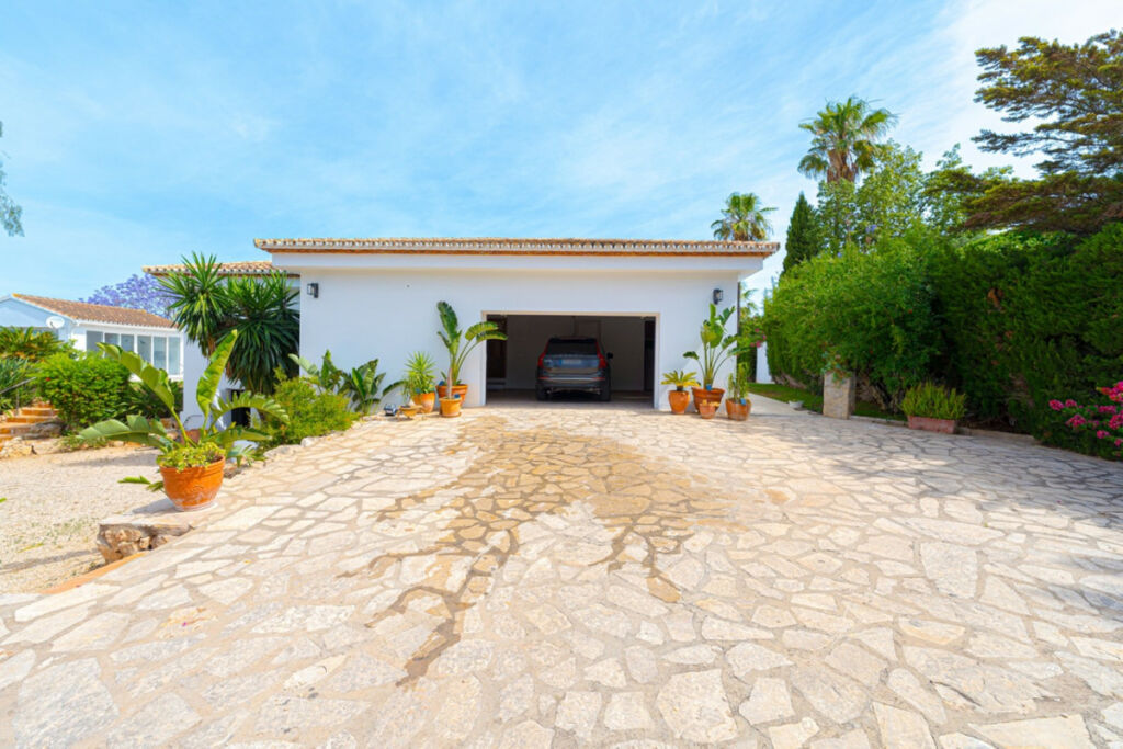 Detached Villa Denia Alicante - image 28