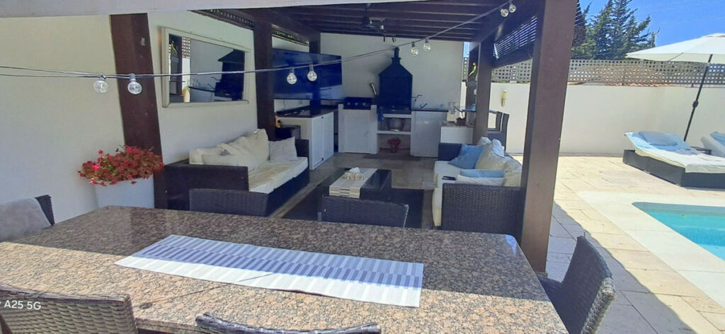 Detached Villa Marbella Málaga - image 28