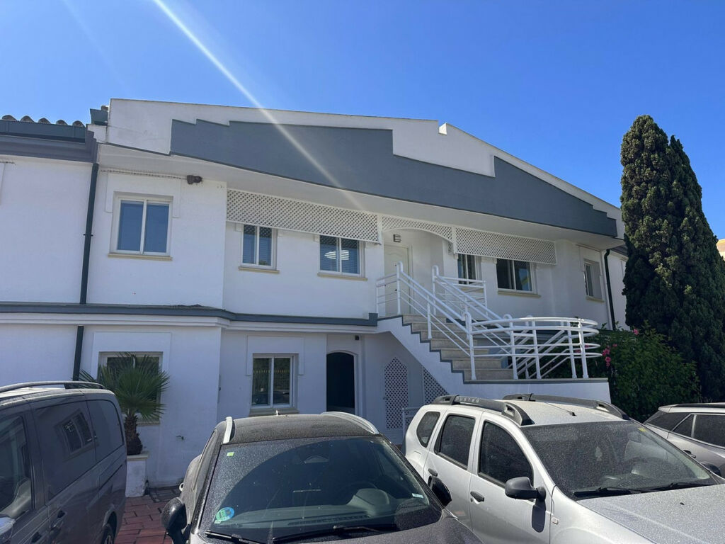 Top Floor Apartment New Golden Mile Málaga - image 28
