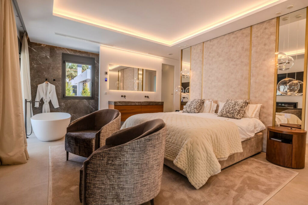Detached Villa Puerto Banús Málaga - image 29