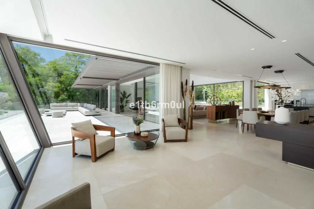 Detached Villa La Quinta Málaga - image 29