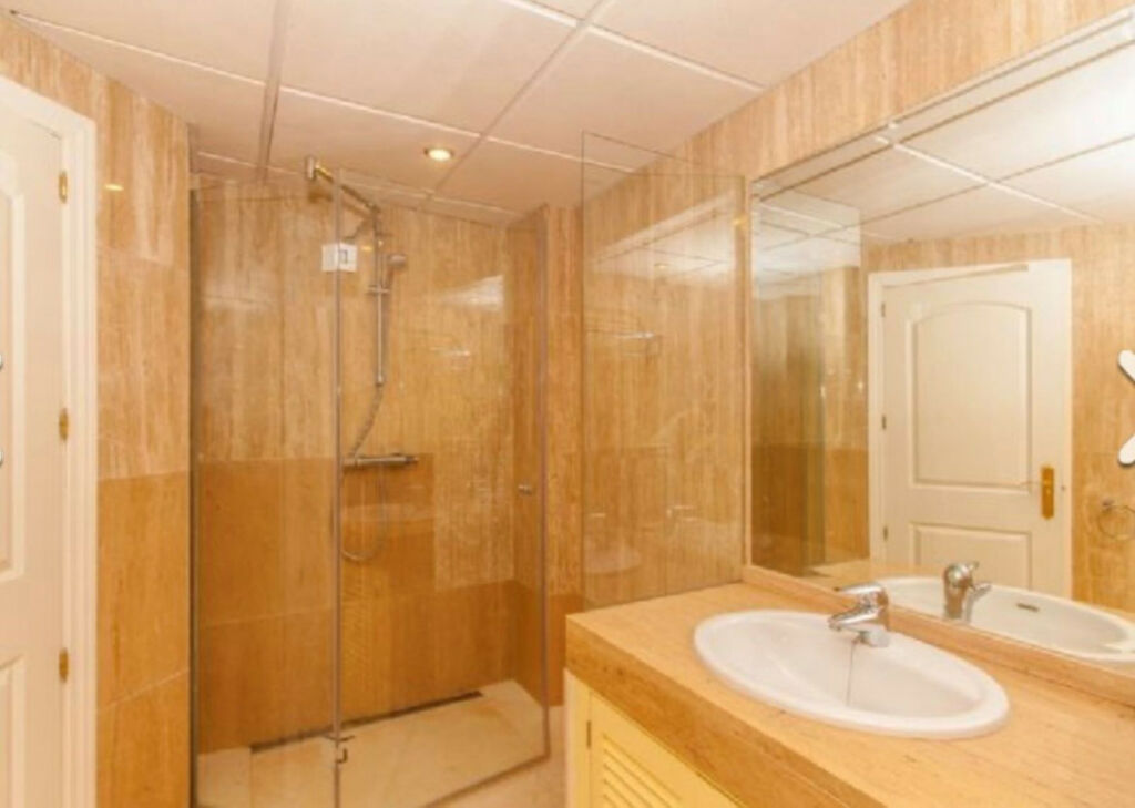 Middle Floor Apartment Marbella Málaga - image 29