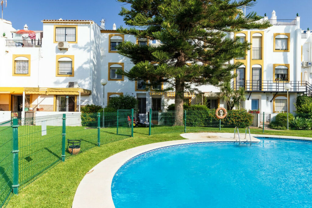 Townhouse Montemar Málaga - image 29
