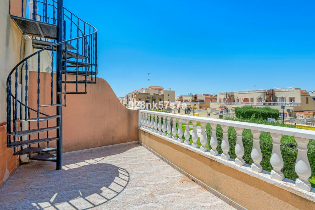 Townhouse La Zenia Alicante - image 29