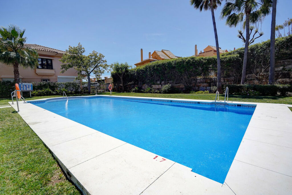 Semi-Detached House Riviera del Sol Málaga - image 29