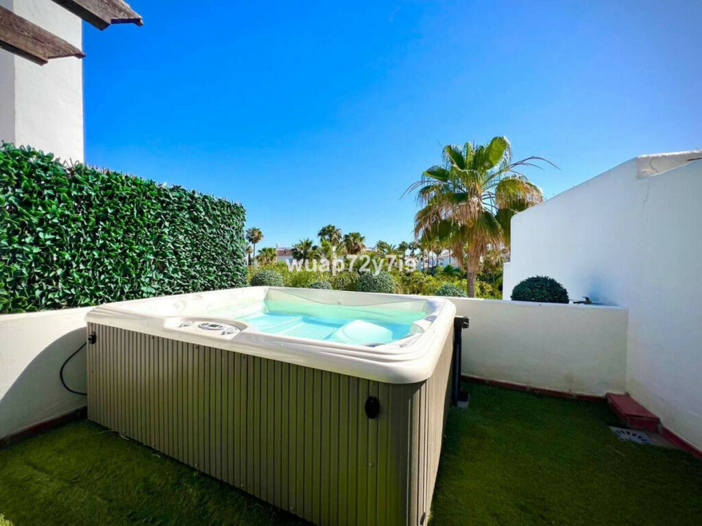 Townhouse Estepona Málaga - image 29