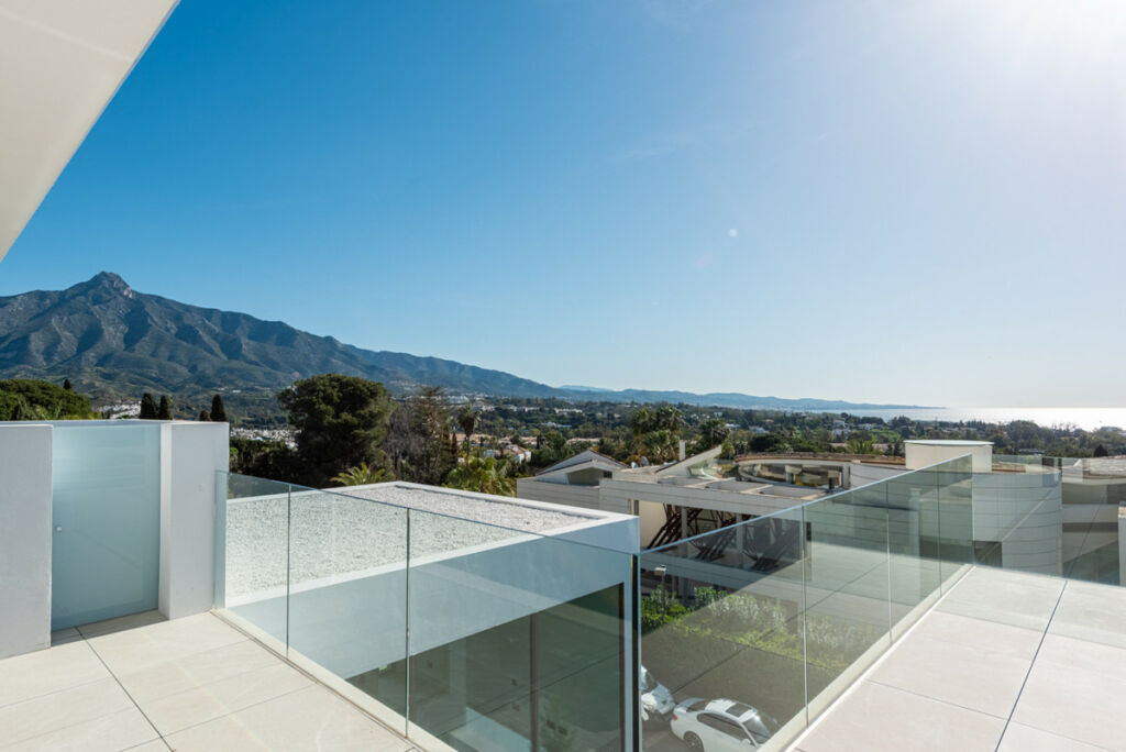 Semi-Detached House Nueva Andalucía Málaga - image 7