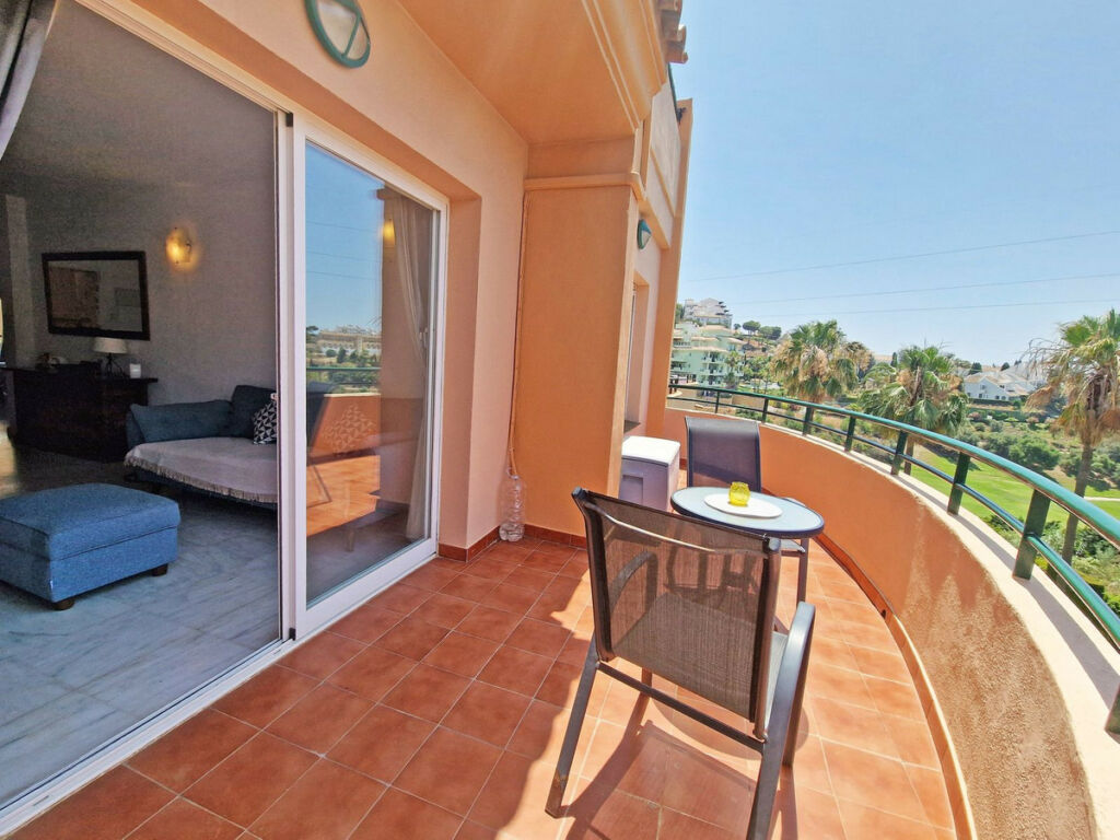 Penthouse Riviera del Sol Málaga - image 3
