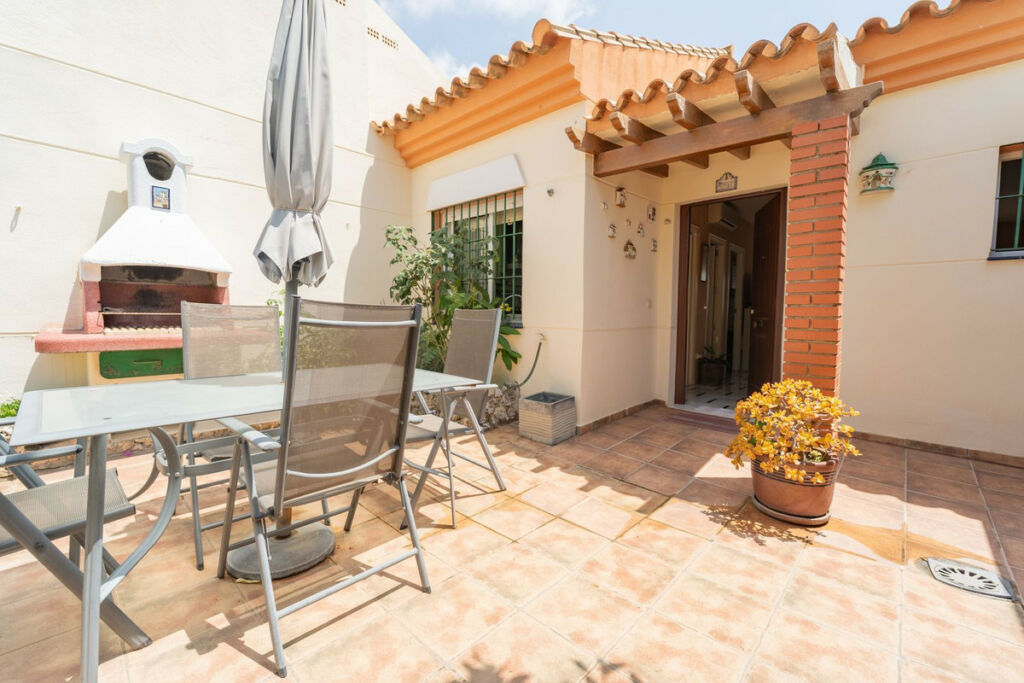 Townhouse Torreblanca Málaga - image 3
