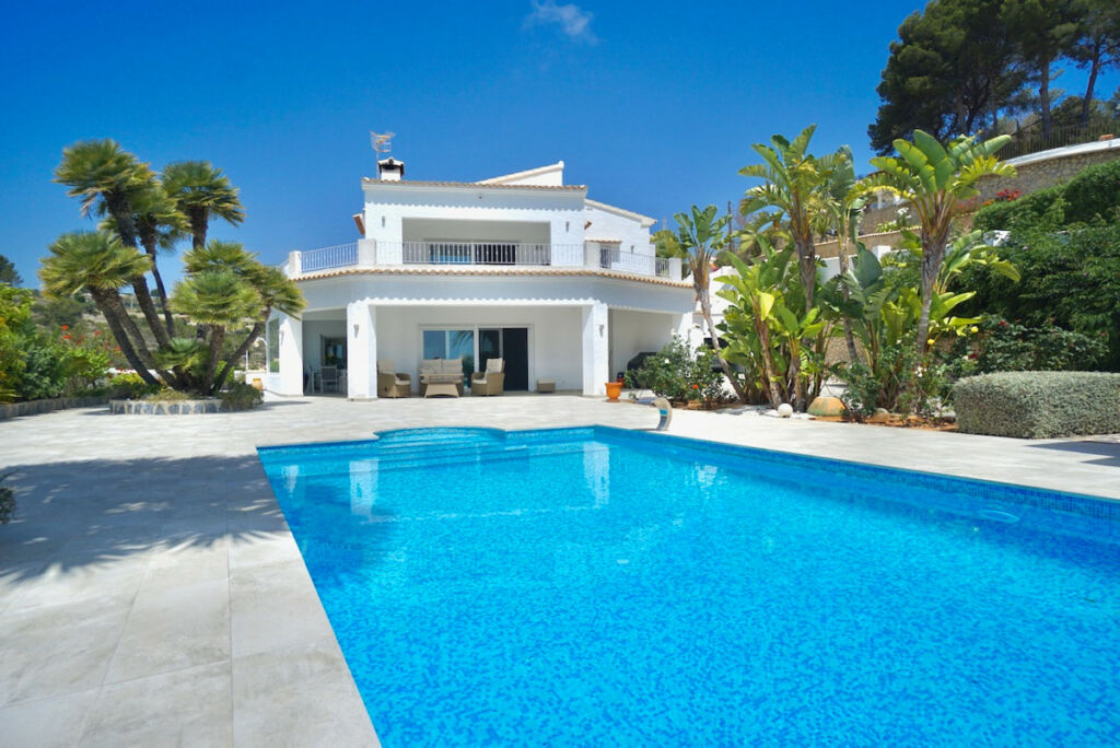 Detached Villa Montemar Alicante - image 3
