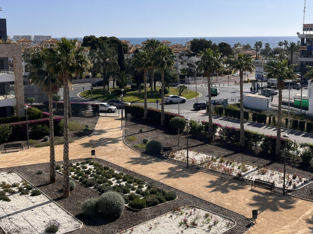Penthouse Playa Flamenca Alicante - image 3