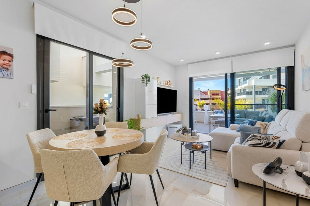 Ground Floor Apartment Playa Flamenca Alicante - image 3