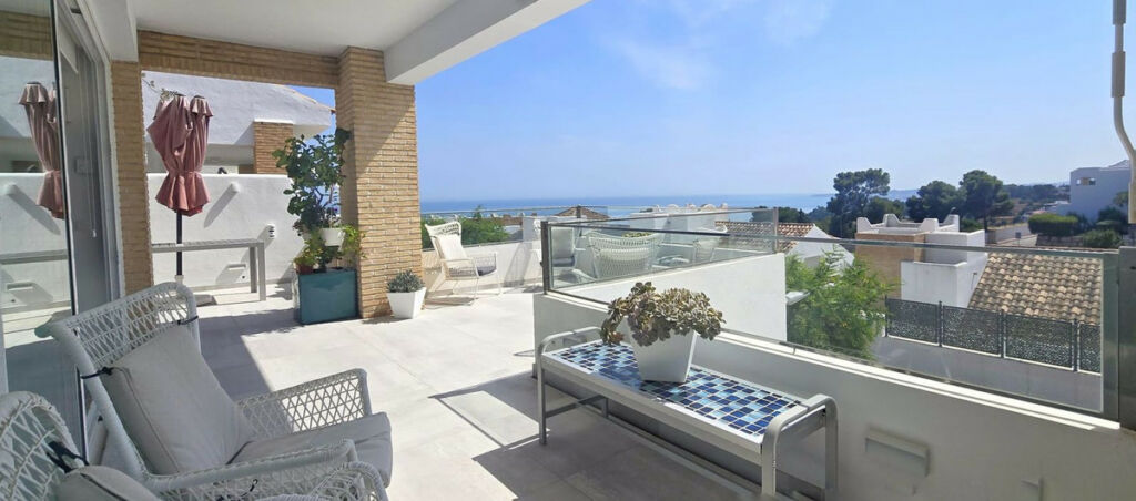 Detached Villa Benalmadena Pueblo Málaga - image 3