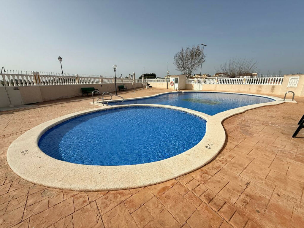Townhouse Daya Nueva Alicante - image 3