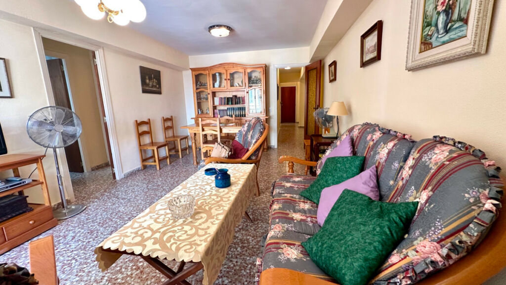 Middle Floor Apartment Guardamar del Segura Alicante - image 3