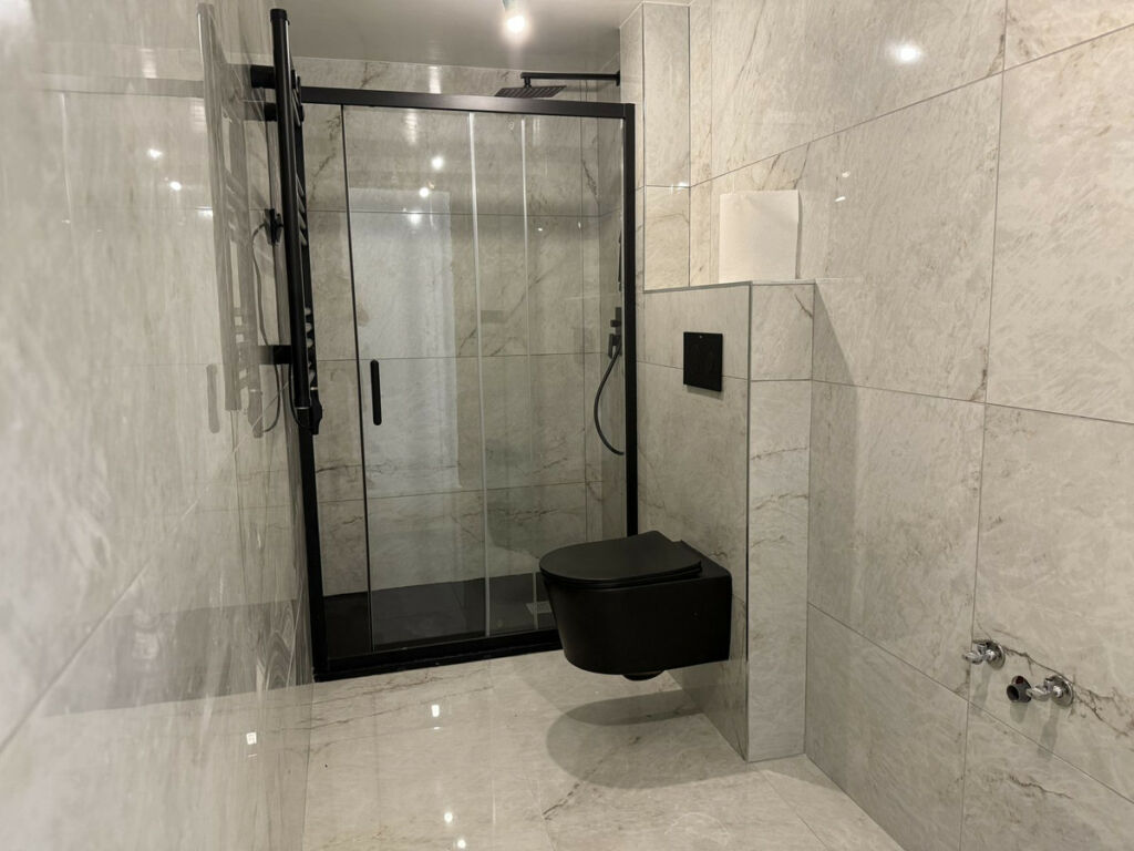 Middle Floor Apartment Torrevieja Alicante - image 3