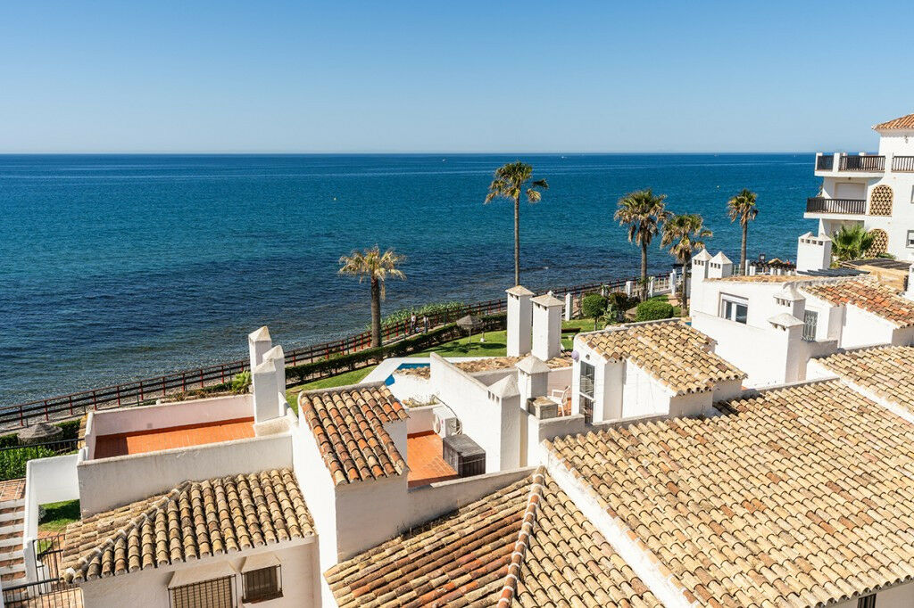 Penthouse Duplex Calahonda Málaga - image 3