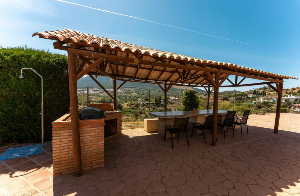 Detached Villa Alhaurín el Grande Málaga - image 4