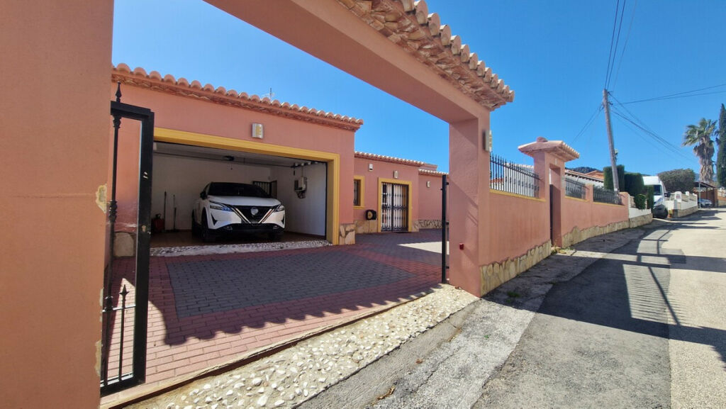 Detached Villa Orba Alicante - image 3
