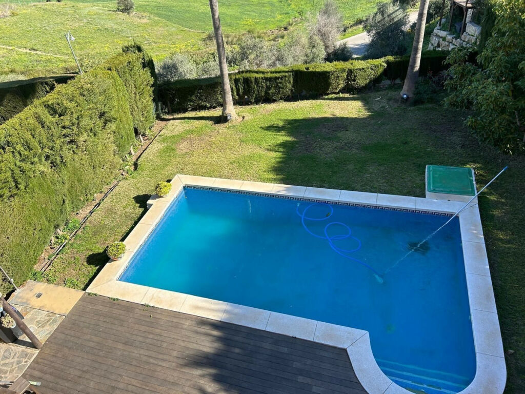 Detached Villa Cerros del Aguila Málaga - image 3