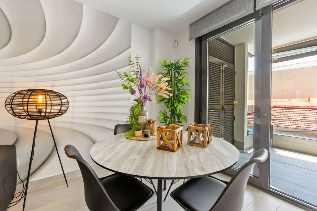 Middle Floor Apartment Torrevieja Alicante - image 3