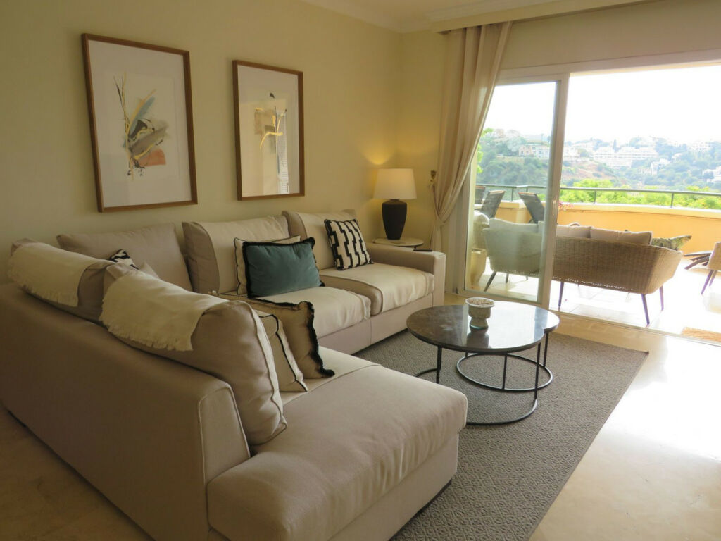 Ground Floor Apartment Elviria Málaga - image 3