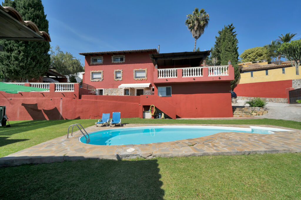 Detached Villa Marbella Málaga - image 3