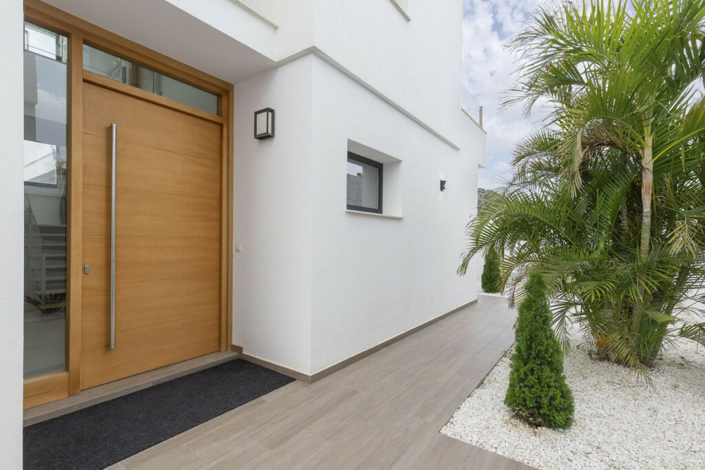 Detached Villa Coín Málaga - image 3