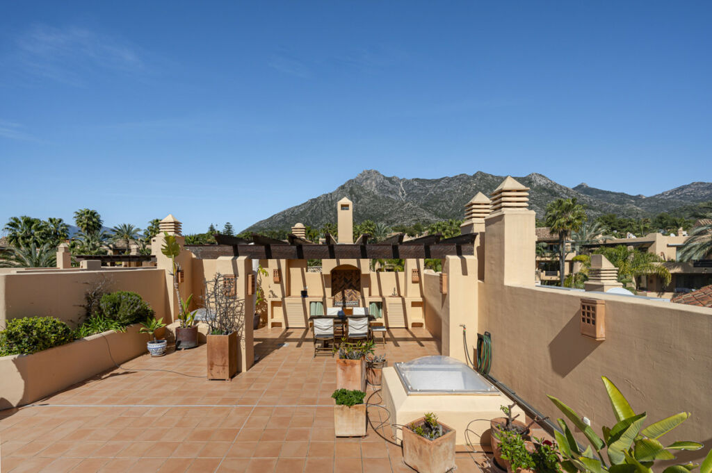 Penthouse The Golden Mile Málaga - image 3